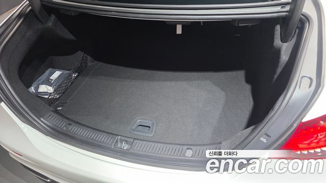 Mercedes-Benz E-Class (W213) E250 AMG Line 2023 — фото 38