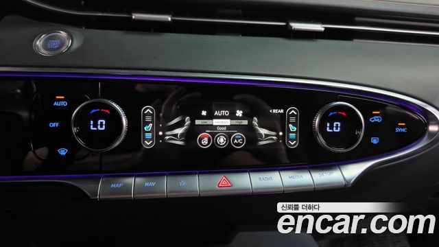 Genesis GV70 2.5T Gasoline AWD 2023 — фото 30