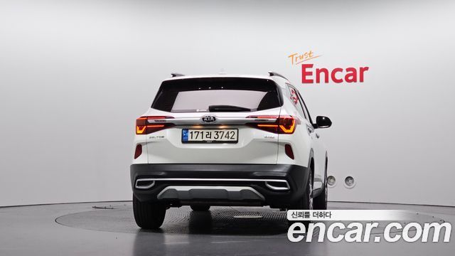 Kia Seltos Gasoline 1.6 Turbo 2WD Signature 2022 — фото 4