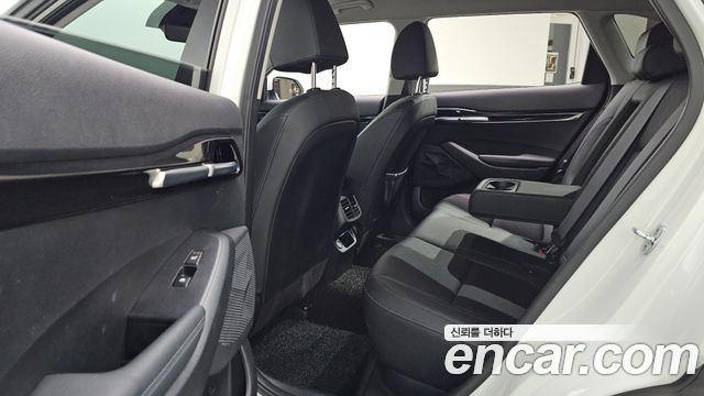 Kia Seltos Gasoline 1.6 Turbo 2WD Signature 2022 — фото 11