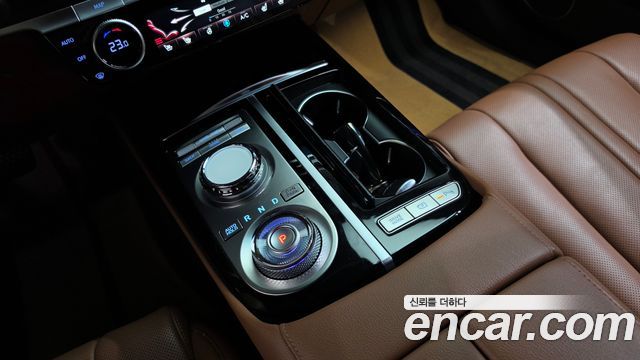 Genesis G80 (RG3) Gasoline 2.5 Turbo AWD 2024 — фото 9