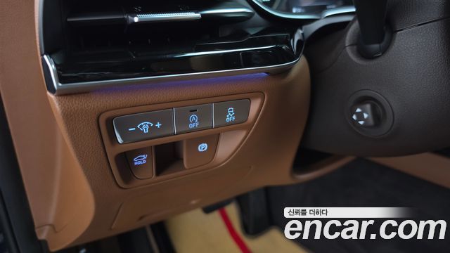 Genesis G80 (RG3) Gasoline 2.5 Turbo AWD 2024 — фото 18