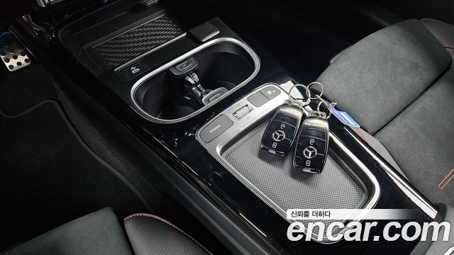 Mercedes-Benz A-Class (W177) AMG A45 S 4MATIC+ Hatchback 2025 — фото 9