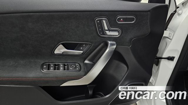 Mercedes-Benz A-Class (W177) AMG A45 S 4MATIC+ Hatchback 2025 — фото 18