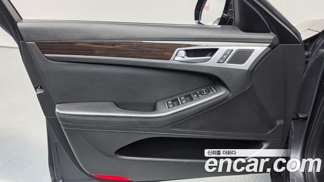 Genesis G80 3.3 GDI Luxury 2017 — фото 24
