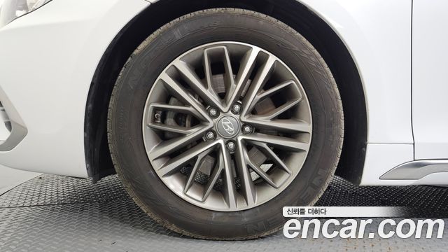 Hyundai Grandeur (IG) 2.4 Premium 2019 — фото 5