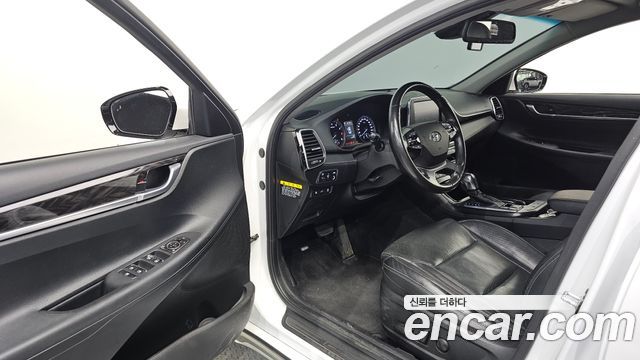 Hyundai Grandeur (IG) 2.4 Premium 2019 — фото 10