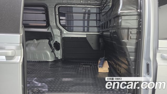Hyundai Staria Cargo 3-Seater Modern 2022 — фото 12