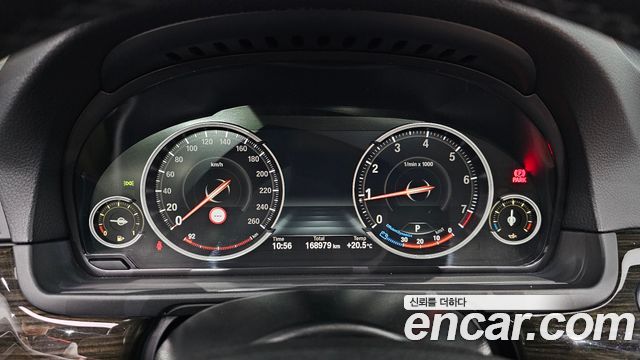 BMW 5 Series (F10) 528i xDrive Luxury Plus 2015 — фото 8