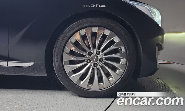 Genesis EQ900 5.0 GDI AWD Prestige 2016 — фото 21