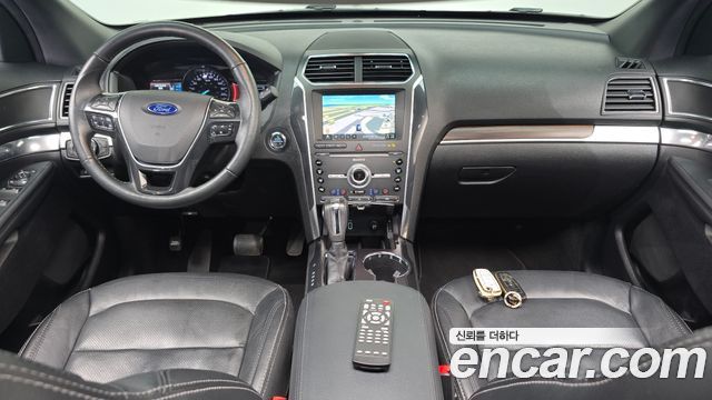 Ford Explorer 2.3 Limited 4WD 5th 2019 — фото 7