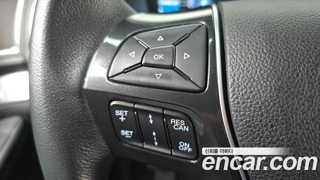 Ford Explorer 2.3 Limited 4WD 5th 2019 — фото 19