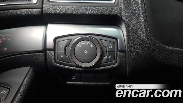 Ford Explorer 2.3 Limited 4WD 5th 2019 — фото 30