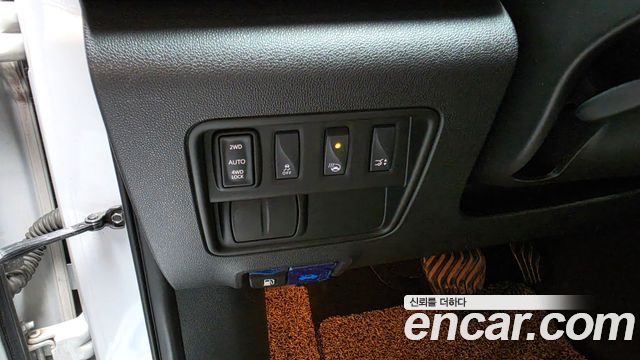 Renault Korea QM6 Diesel 4WD RE Signature 2019 — фото 16