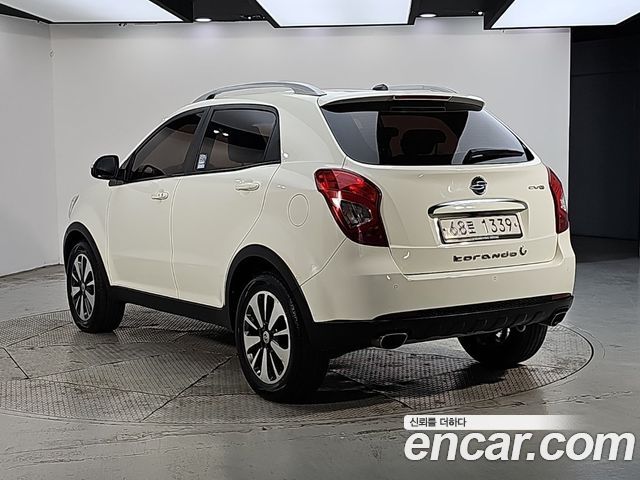 KG Mobility (SsangYong) Korando C 2.0 CVT 2WD Deluxe 2014 — фото 3