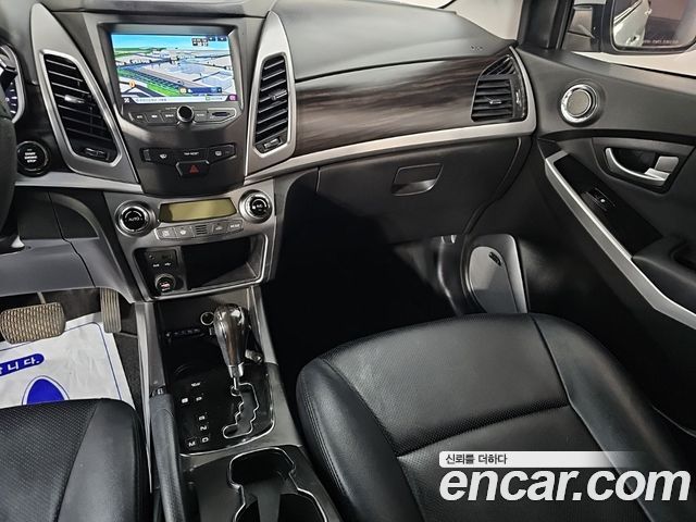 KG Mobility (SsangYong) Korando C 2.0 CVT 2WD Deluxe 2014 — фото 10