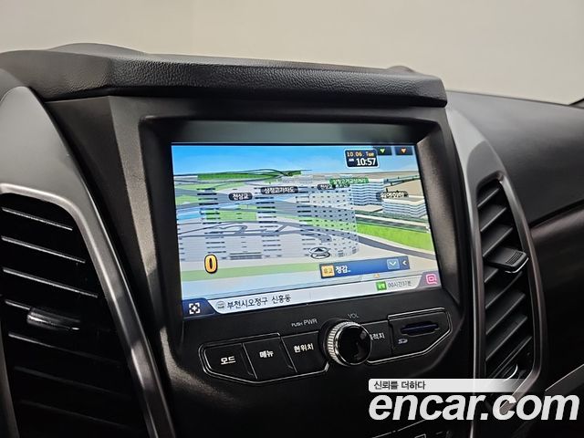 KG Mobility (SsangYong) Korando C 2.0 CVT 2WD Deluxe 2014 — фото 18