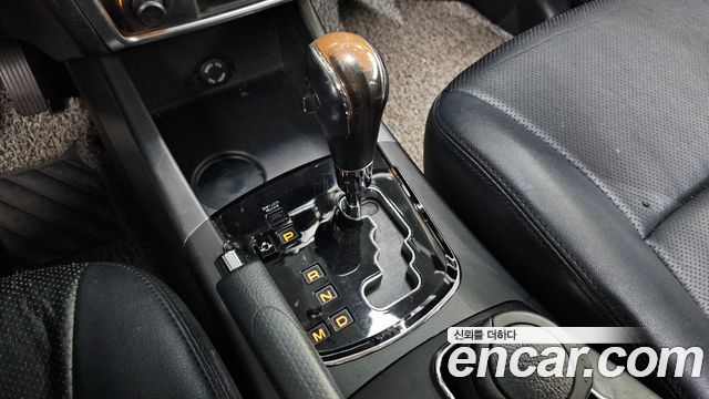 KG Mobility (SsangYong) Korando C 2.0 RX 2WD DLX 2015 — фото 9
