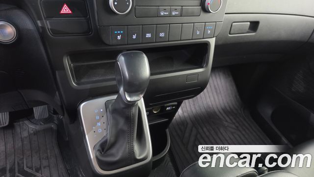 Hyundai Staria Cargo 3-Seater Modern 2022 — фото 9