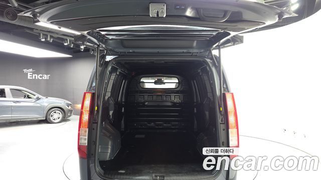Hyundai Staria Cargo 3-Seater Modern 2022 — фото 20