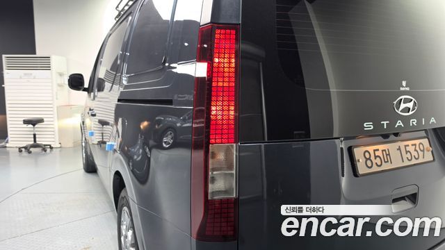 Hyundai Staria Cargo 3-Seater Modern 2022 — фото 23