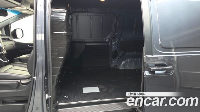 Hyundai Staria Cargo 3-Seater Modern 2022 — фото 26