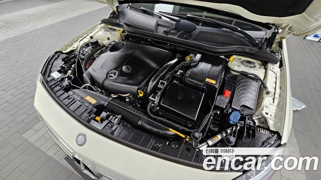 Mercedes-Benz GLA-Class (X156) GLA200 d 2016 — фото 6