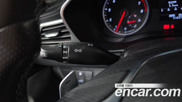 Genesis G70 2.0T AWD Advanced 2018 — фото 16