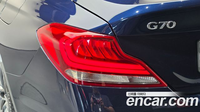 Genesis G70 2.0T AWD Advanced 2018 — фото 23