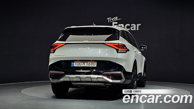 Kia Sportage (V) Gasoline 1.6 Turbo 2WD Signature 2022 — фото 4