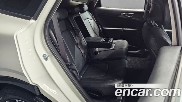 Kia Sportage (V) Gasoline 1.6 Turbo 2WD Signature 2022 — фото 11