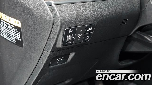 Kia K5 (III) 2.0 Signature 2020 — фото 18