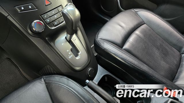 Chevrolet Orlando LPG LS Deluxe 2014 — фото 9