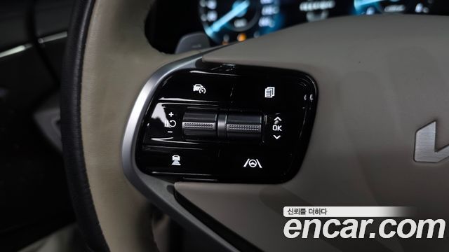 Kia K8 2.5 Gasoline 2WD Signature 2022 — фото 35