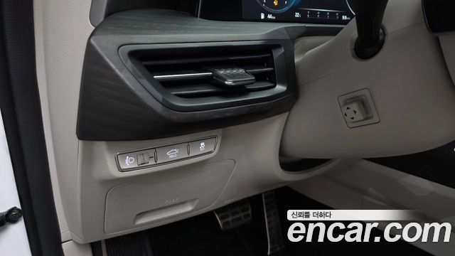 Kia K8 2.5 Gasoline 2WD Signature 2022 — фото 36
