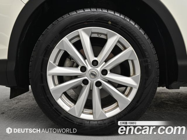 Nissan Qashqai (II) 1.6 SL 2016 — фото 5