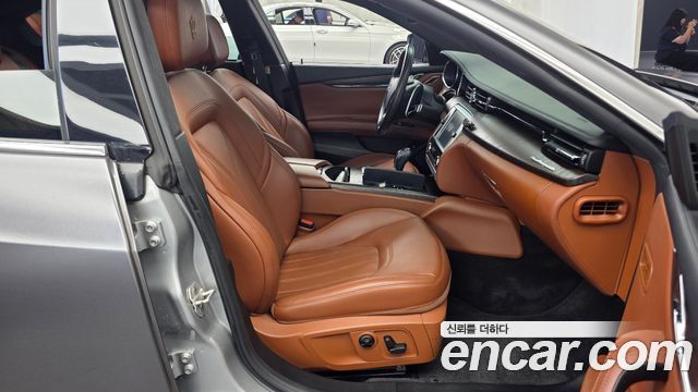 Maserati Quattroporte S Q4 3.0 V6 2016 — фото 11