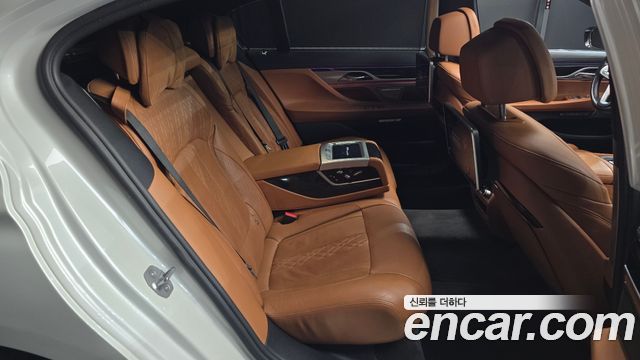BMW 7 Series (G11) 740Li xDrive M Sport Package 2017 — фото 12