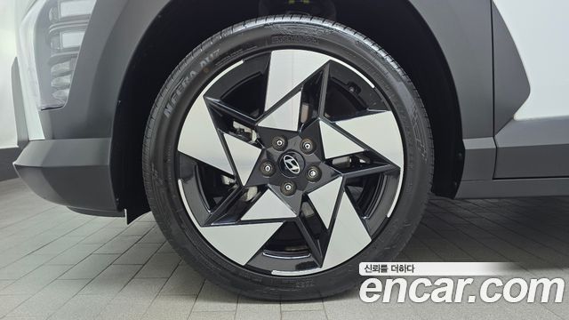 Hyundai Kona (SX2) Gasoline 1.6 Turbo 4WD Premium 2023 — фото 5