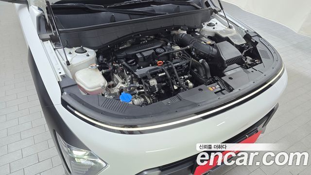 Hyundai Kona (SX2) Gasoline 1.6 Turbo 4WD Premium 2023 — фото 6