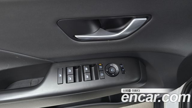Hyundai Kona (SX2) Gasoline 1.6 Turbo 4WD Premium 2023 — фото 18