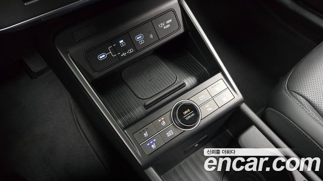 Hyundai Kona (SX2) Gasoline 1.6 Turbo 4WD Premium 2023 — фото 19
