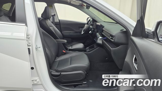 Hyundai Kona (SX2) Gasoline 1.6 Turbo 4WD Premium 2023 — фото 26
