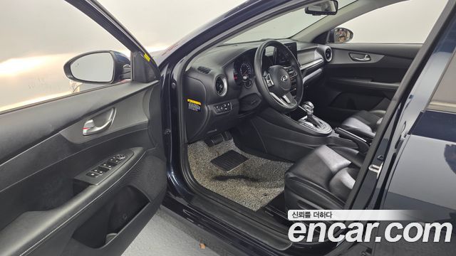 Kia K3 Prestige 2021 — фото 10