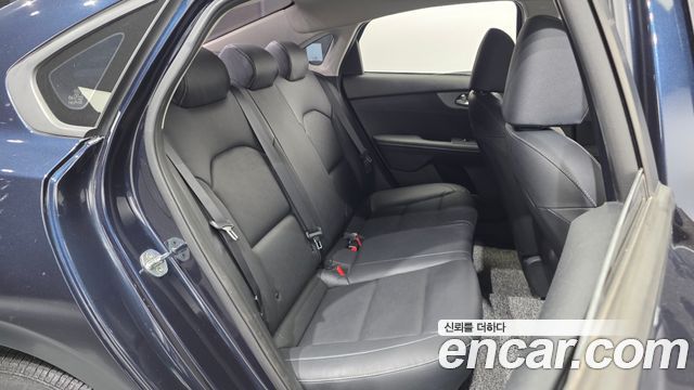 Kia K3 Prestige 2021 — фото 12
