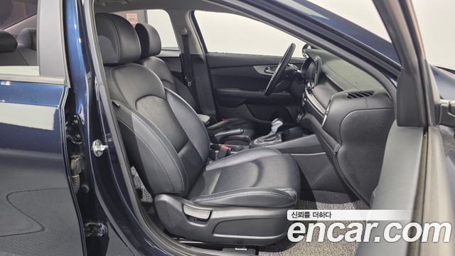 Kia K3 Prestige 2021 — фото 26