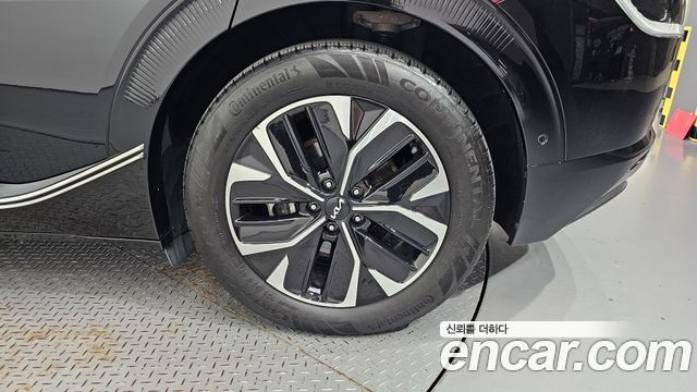 Kia EV6 Long Range Earth 2022 — фото 21