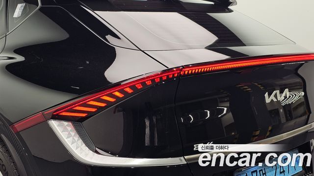 Kia EV6 Long Range Earth 2022 — фото 23