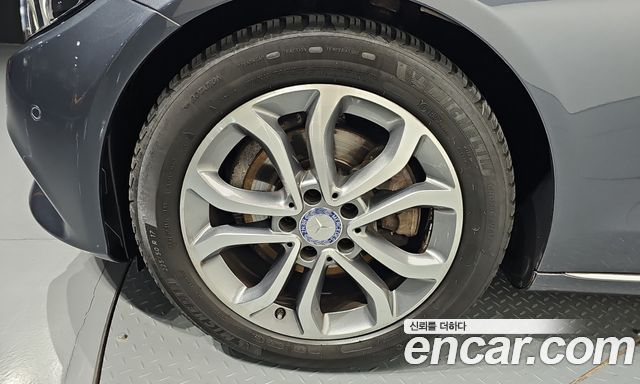 Mercedes-Benz C-Class (W205) C220 d Avantgarde 2016 — фото 5