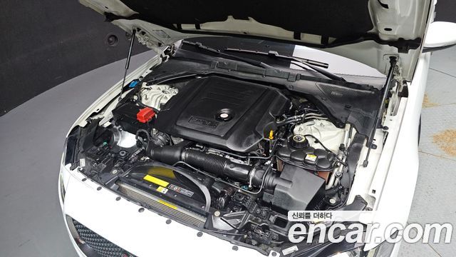 Jaguar XF (X260) 20d Prestige 2017 — фото 6